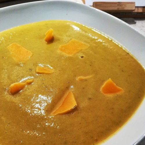 Velouté de broolis au cheddar